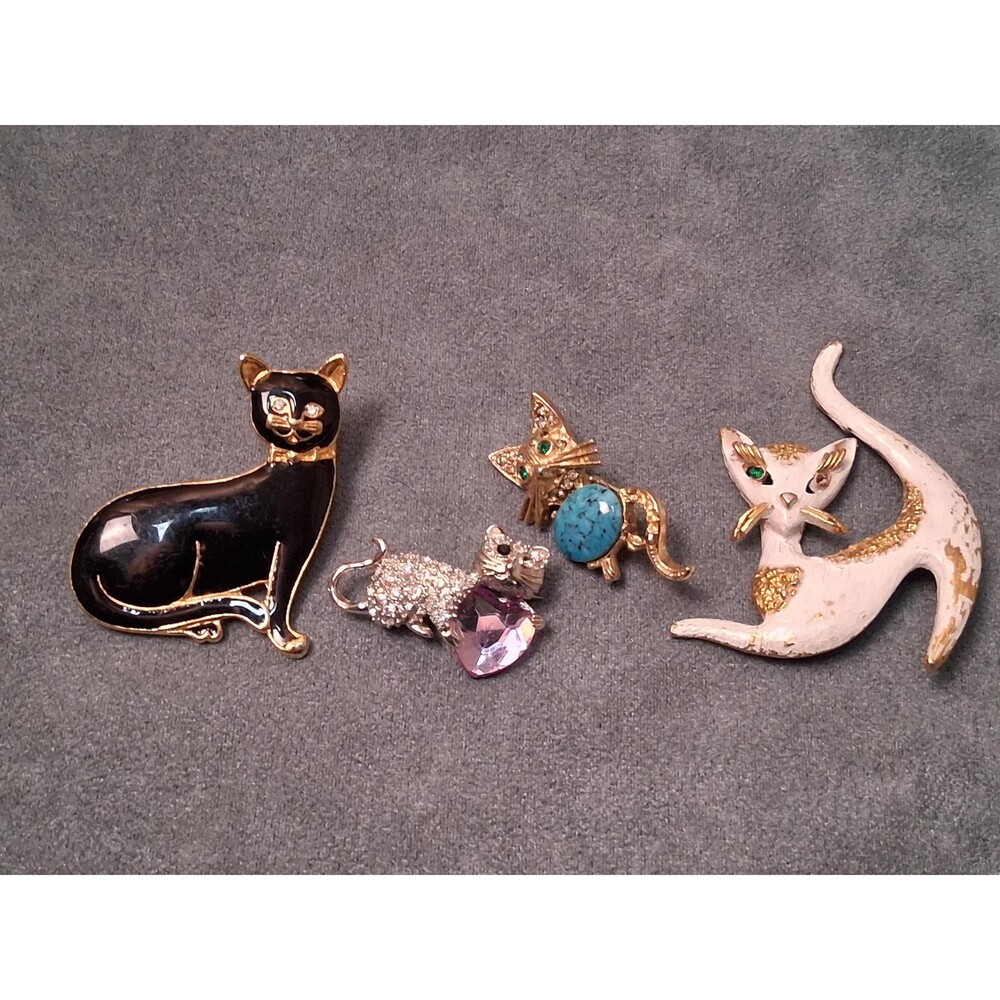 Vintage Cat Brooch Buncle (4) Siamese Turquoise Heart Kitties